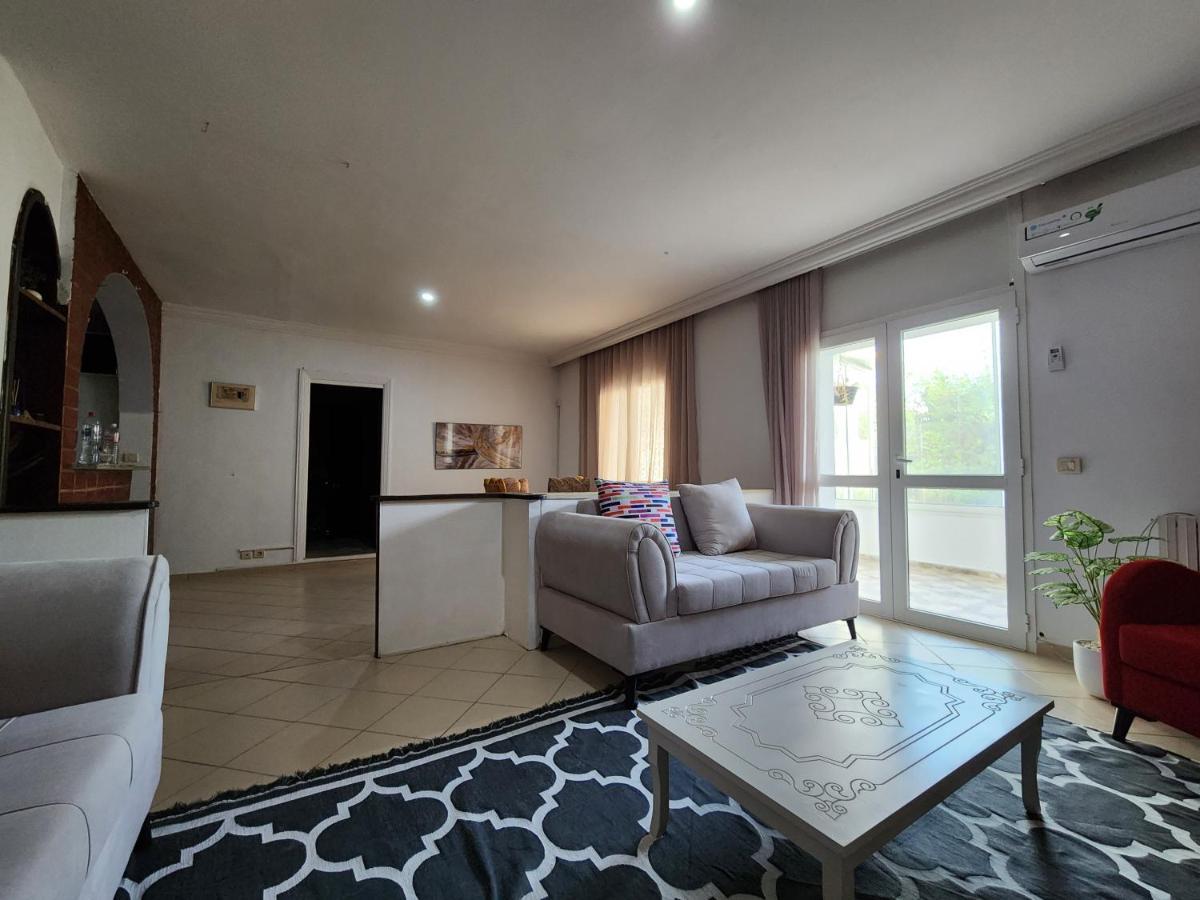 Duplex Bien Equipe Securise Avec Jardin Et Veranda La Marsa Exteriör bild