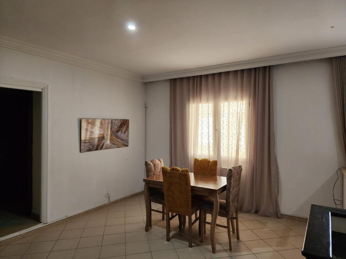Duplex Bien Equipe Securise Avec Jardin Et Veranda La Marsa Exteriör bild